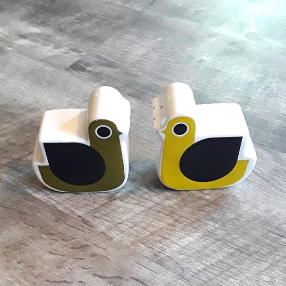 Orla Kiely Other - Orla Kiely House Pigeon Salt & Pepper Shakers